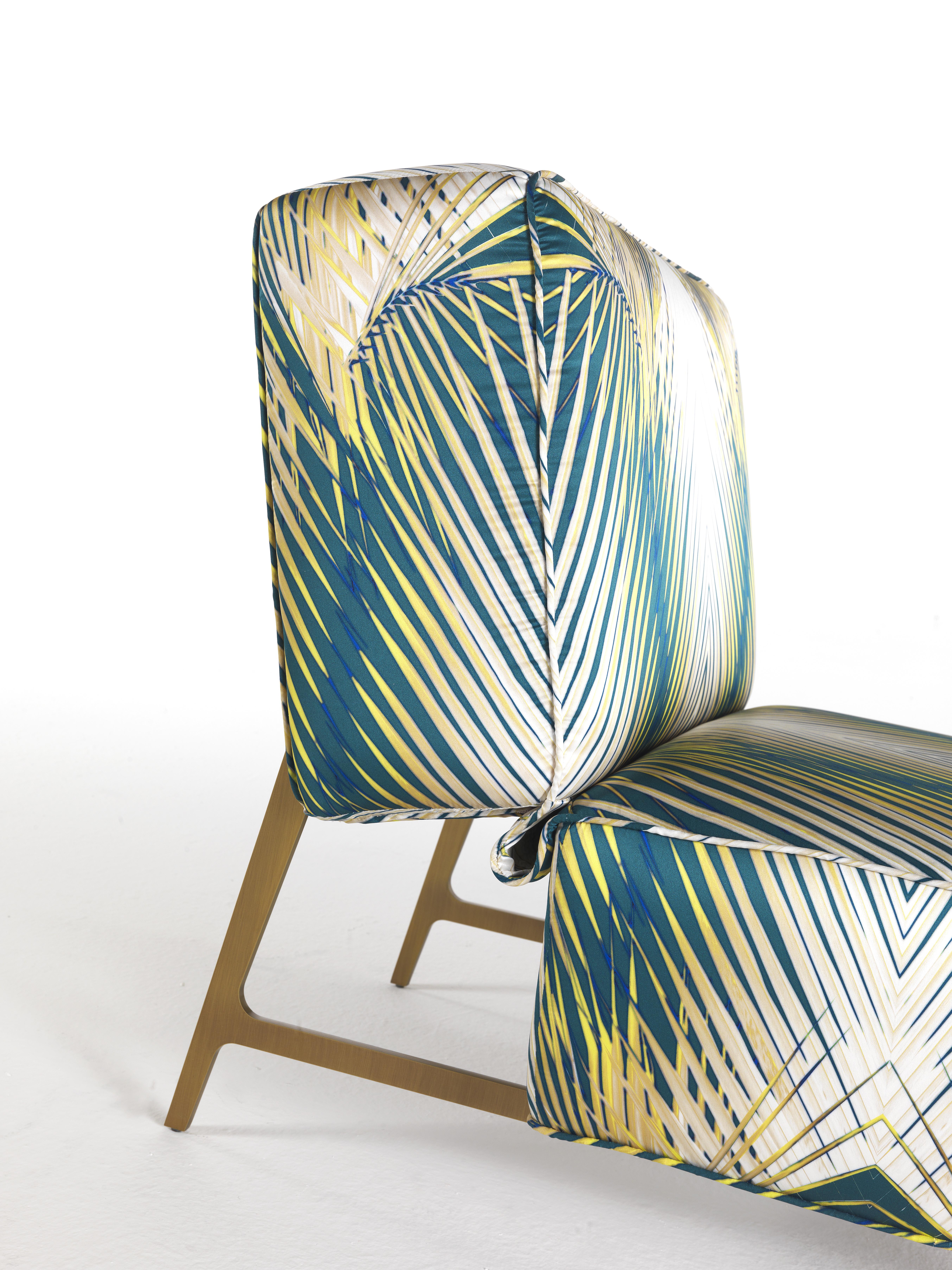 Contemporary 21st Century Davis Armchair in Fabric by Roberto Cavalli Home Interiors For Sale