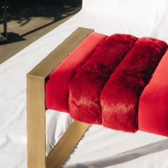 21st Century Dawn Bank, Samtpolsterung und Messingfüße, von Duistt