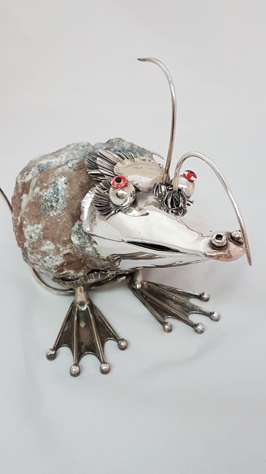 A unique piece of art, a sculpture representing a mouse in sterling silver, crystal rock, and precious stones. Signed De Vecchi. Very rare to find. Collectible item.