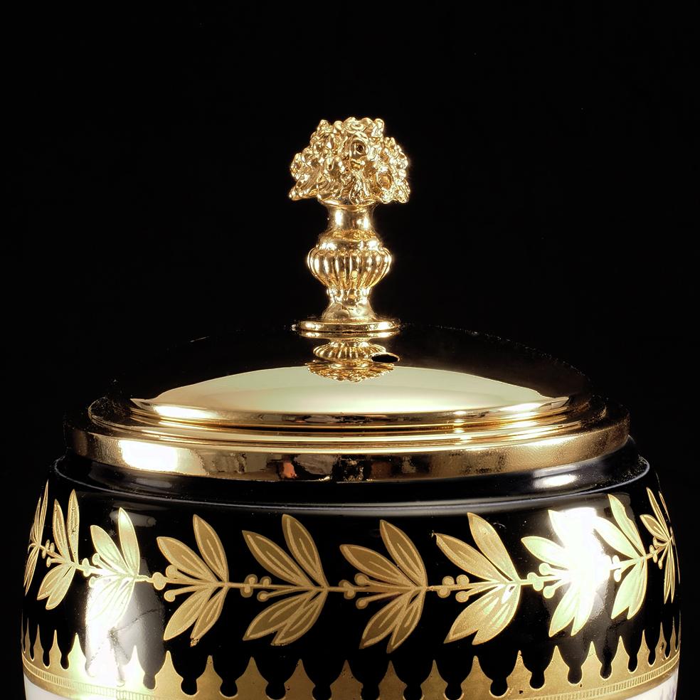 Siglo XXI Quemador de esencias de porcelana decorada Italiano en venta