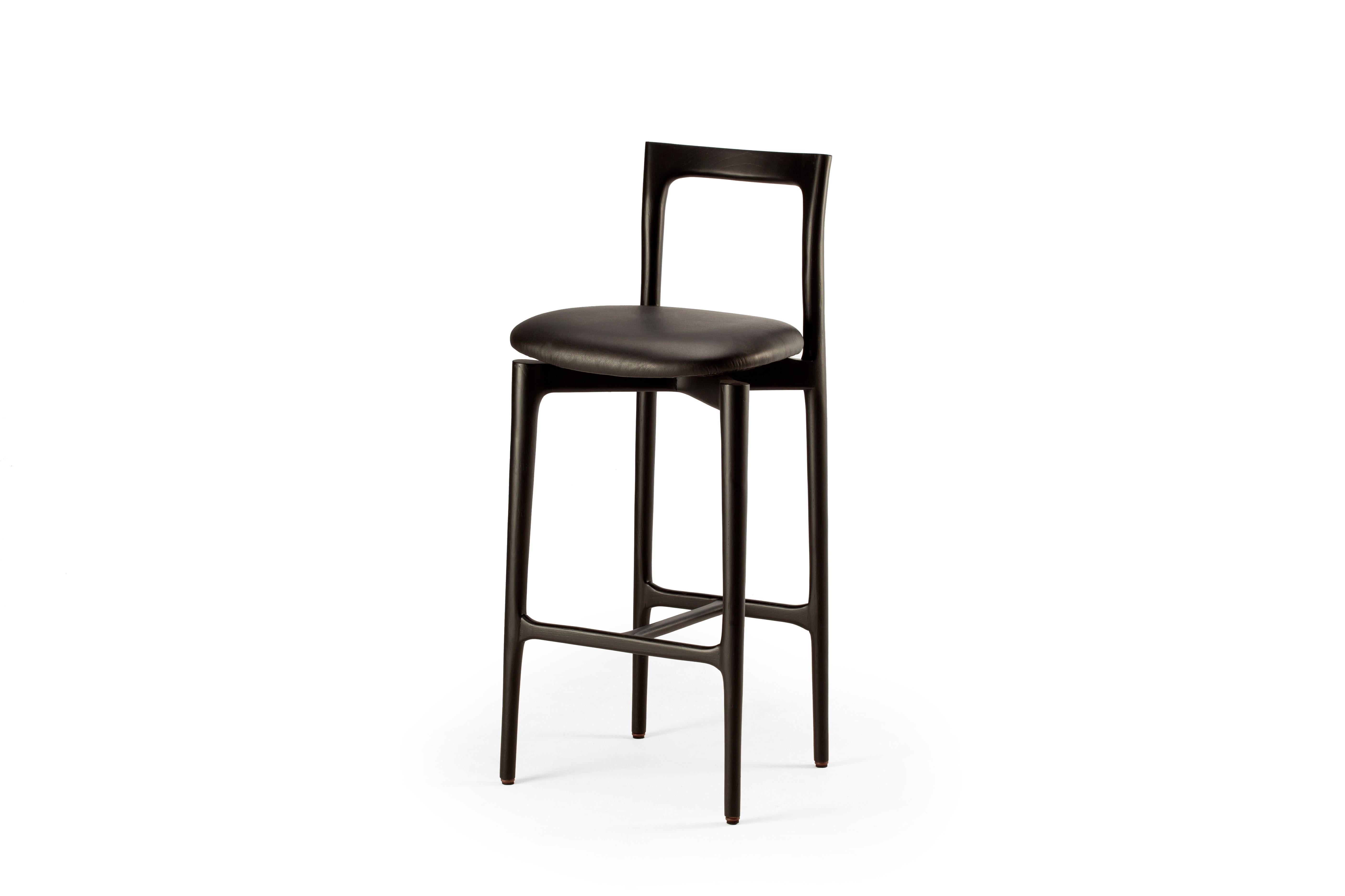 Contemporary Modern by Collector Studio : Chaise de bar grise en cuir