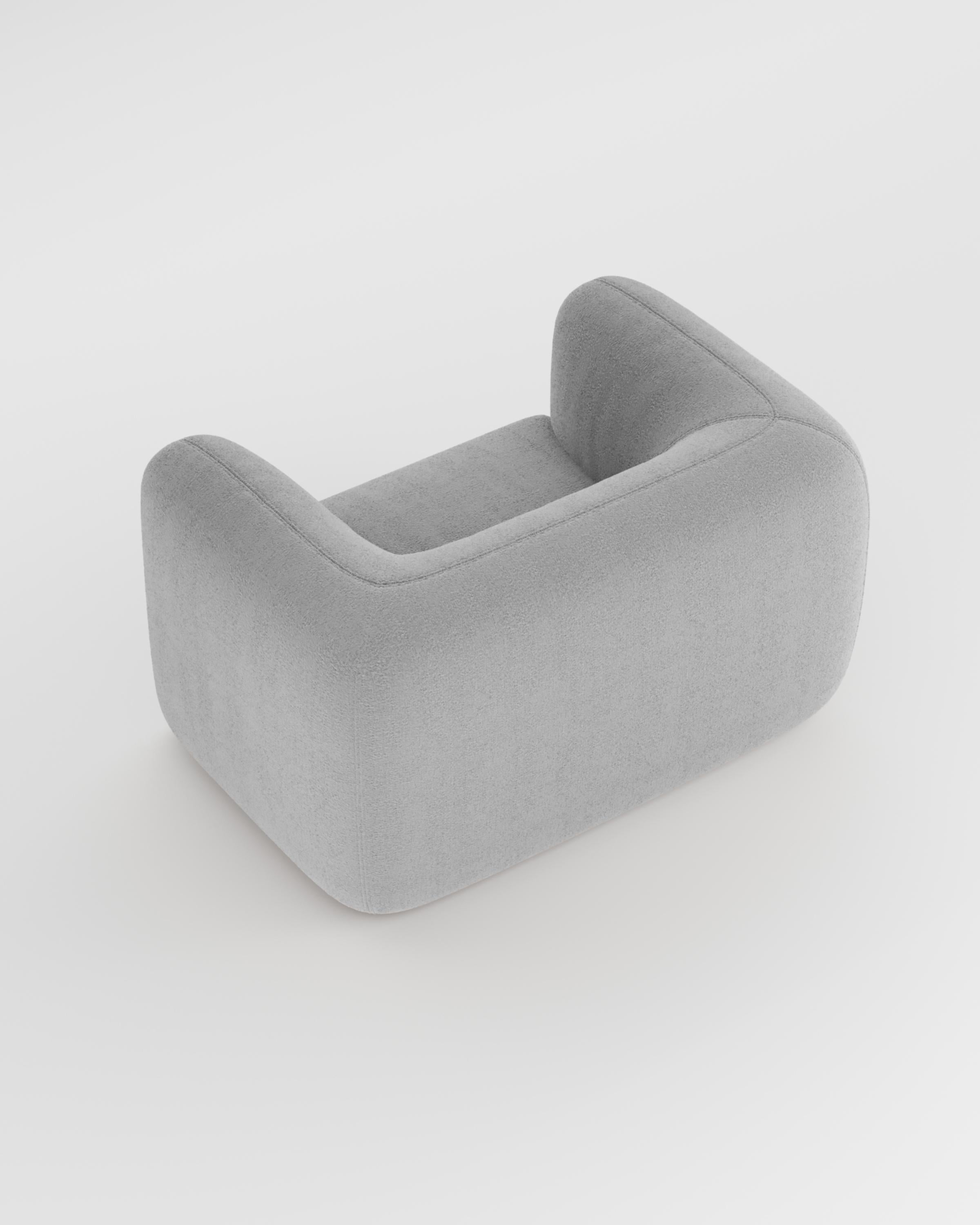 Portugais 21st Century Designed by Collector Studio Jacob Fauteuil Boucle Gris clair en vente