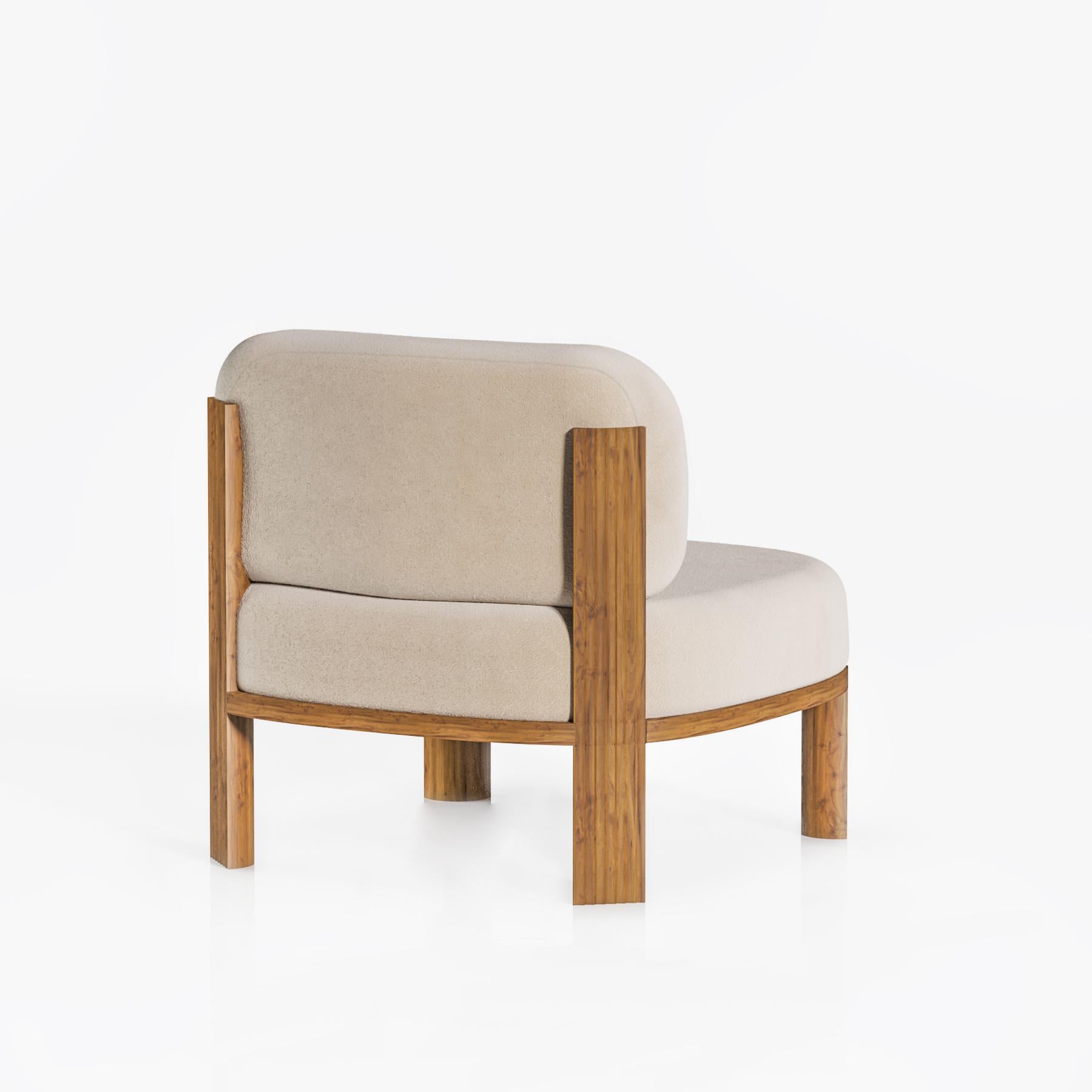 111  Armchair with Light Brown Wooden Oak & Cream Fabric by Federico Peri for Collector Studio: it represents all the lines incesed in the surface of the solid wood.


DIMENSIONS
W 75 cm  30″
D 70 cm  28″
H 77 cm  30″
SH 42 cm  17″

PRODUCT