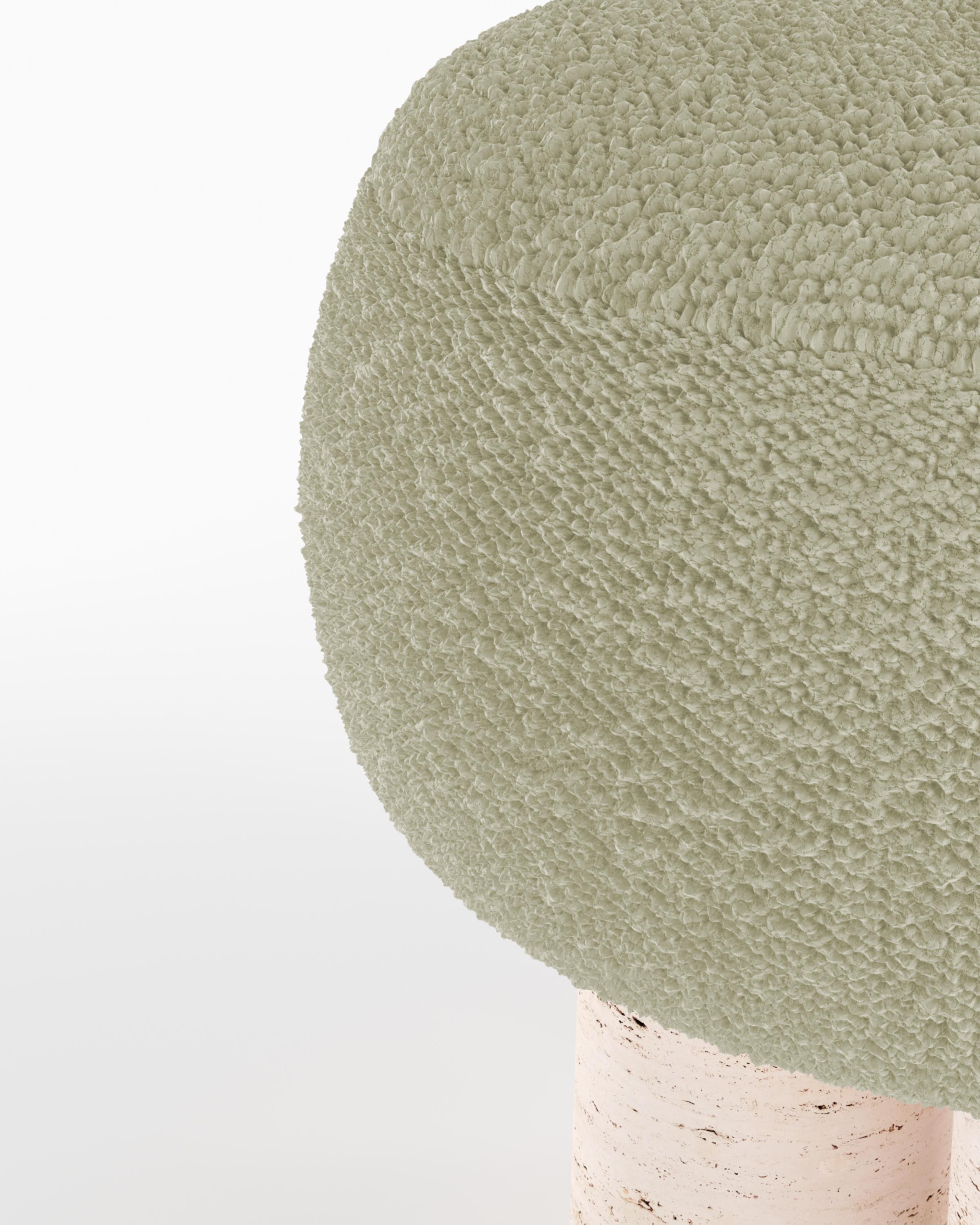 XXIe siècle et contemporain 21ème siècle Conçu par Saccal Design House Tabouret Hygge en travertin bouclé en vente