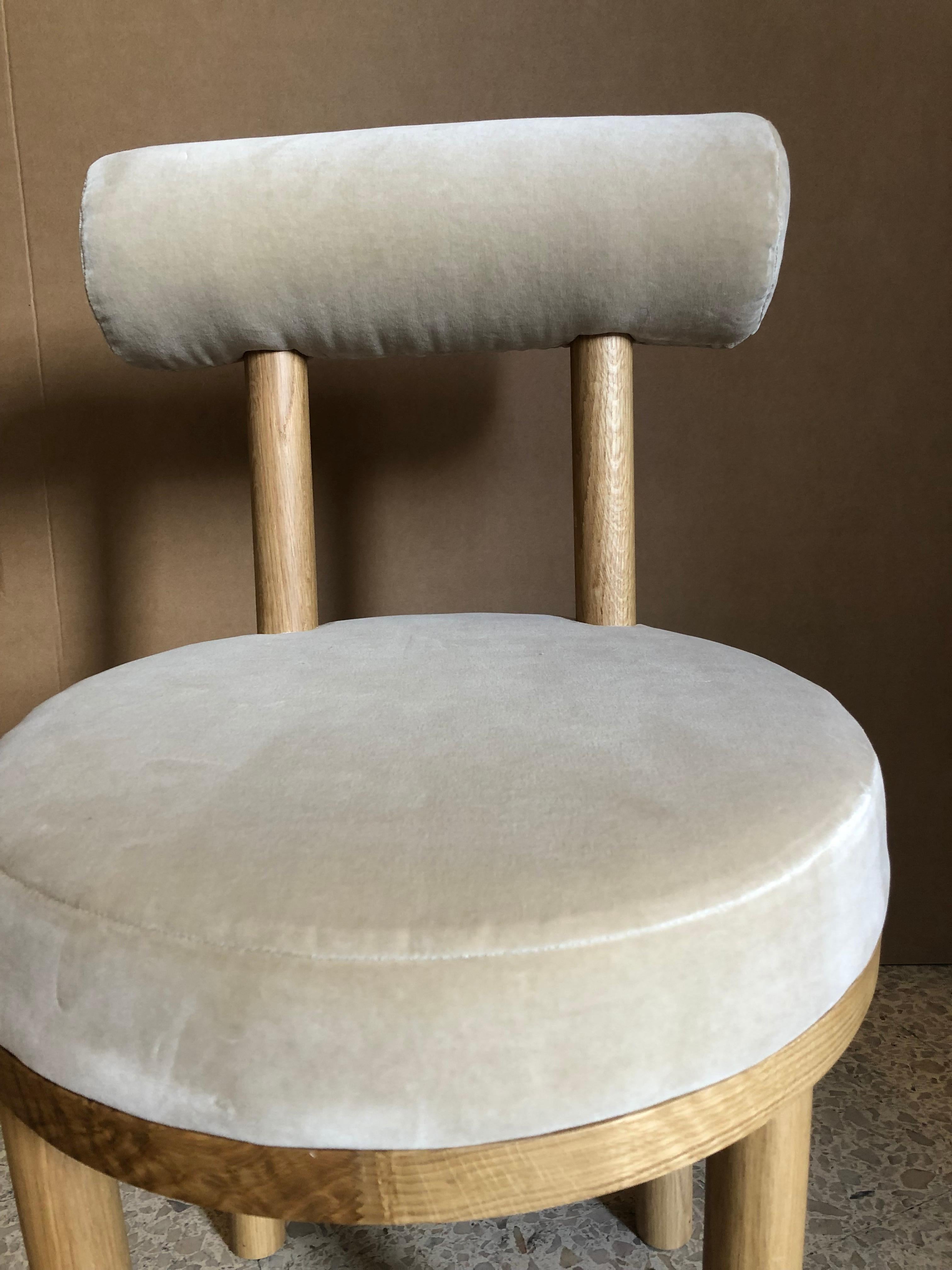 Contemporary Modern Moca Chair in Oak & Beige Velvet Fabric  by Studio Rig for Collector Studio
 
A chair that mixes both modern and classical design approaches.
Designed to hug the body, durable and solid chair features a body structure produced in