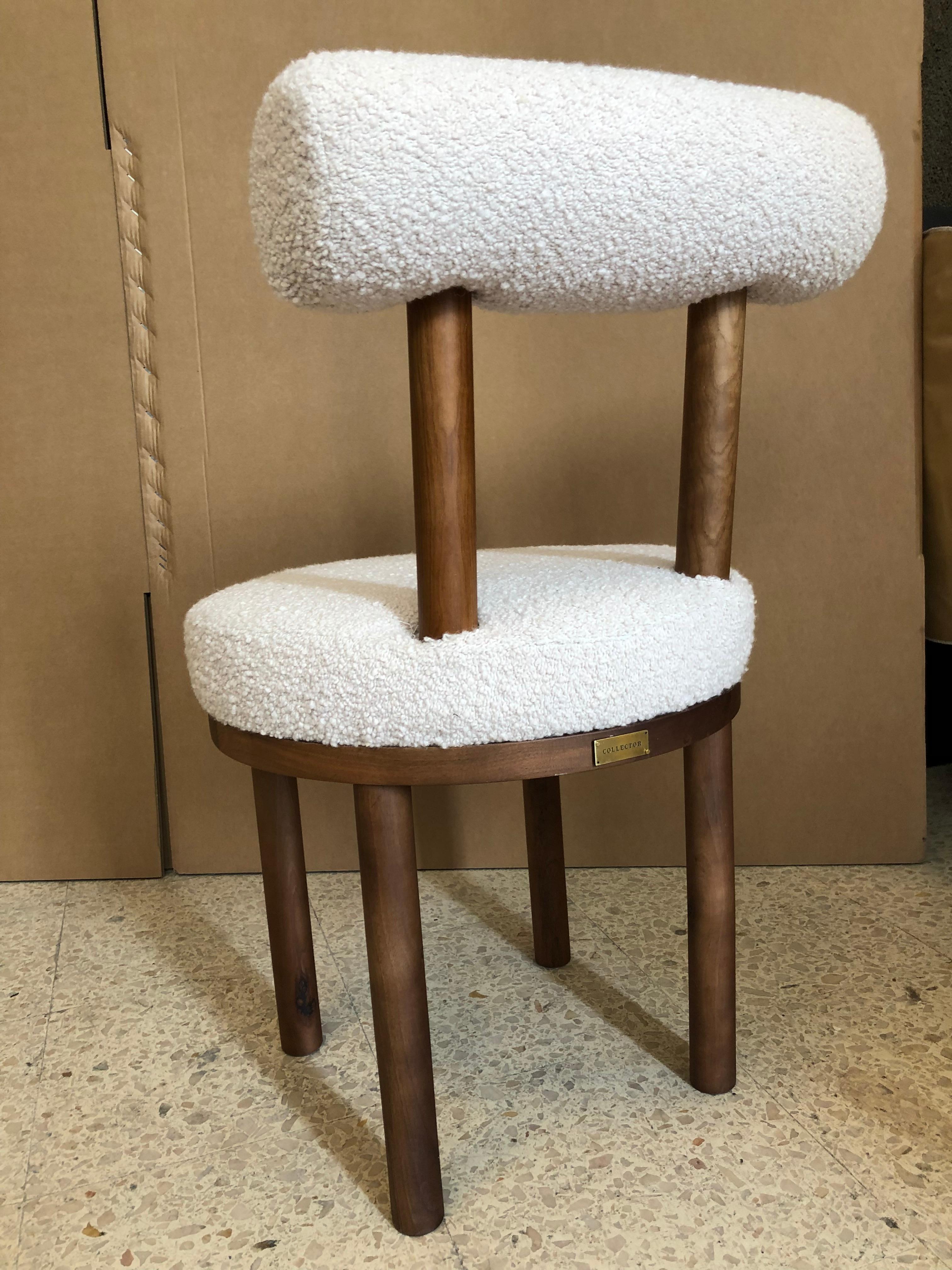 Sedia moderna Moca in tessuto boucle e rovere fumé di Collector Studio A in vendita 2