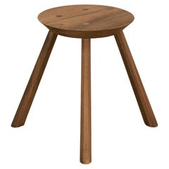 Conçu au XXIe siècle  Tabouret en bois de teck marron