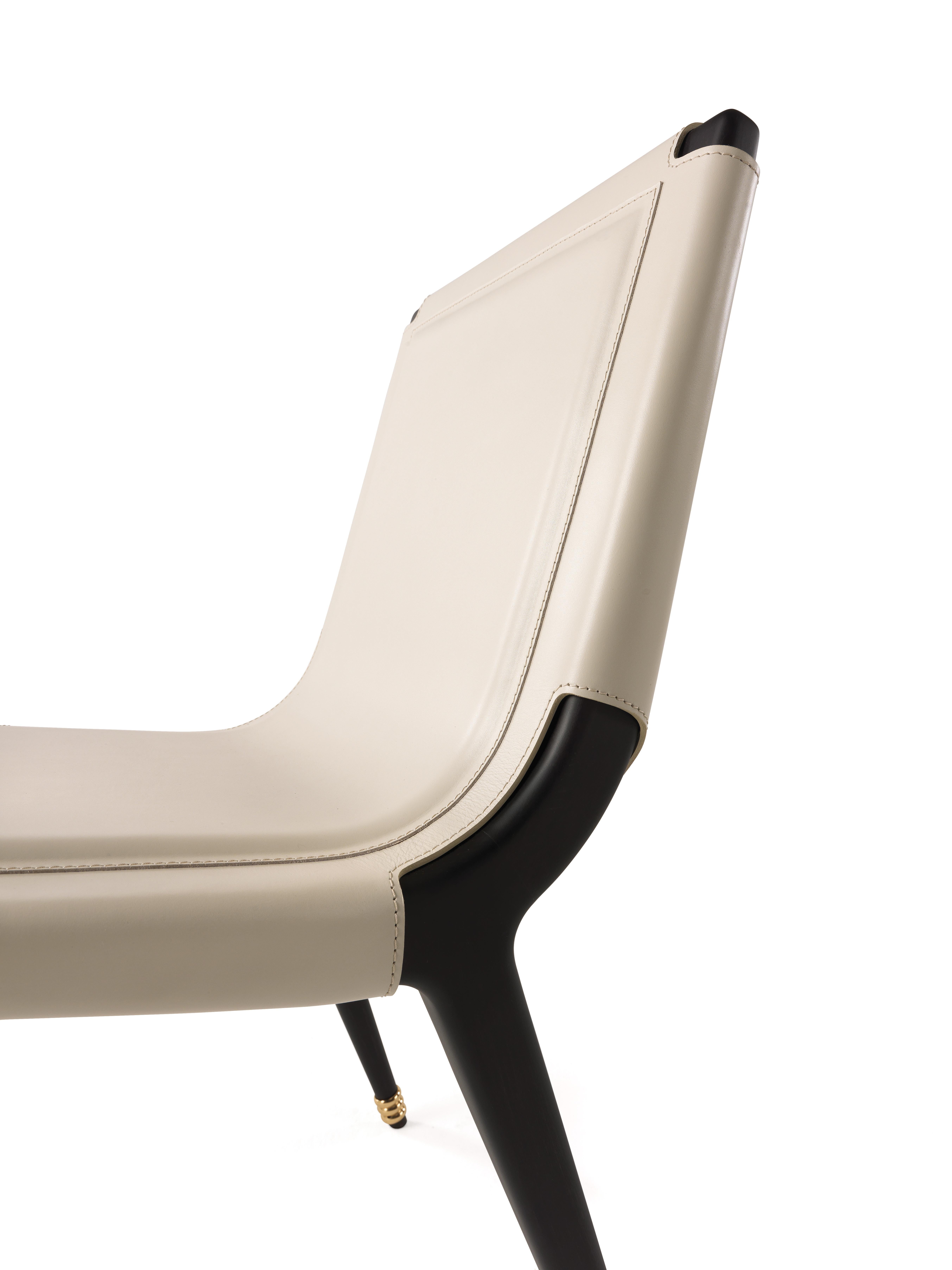 21st Century Dinka Chair in Leather Col. Milk by Etro Home Interiors In New Condition For Sale In Cantù, Lombardia