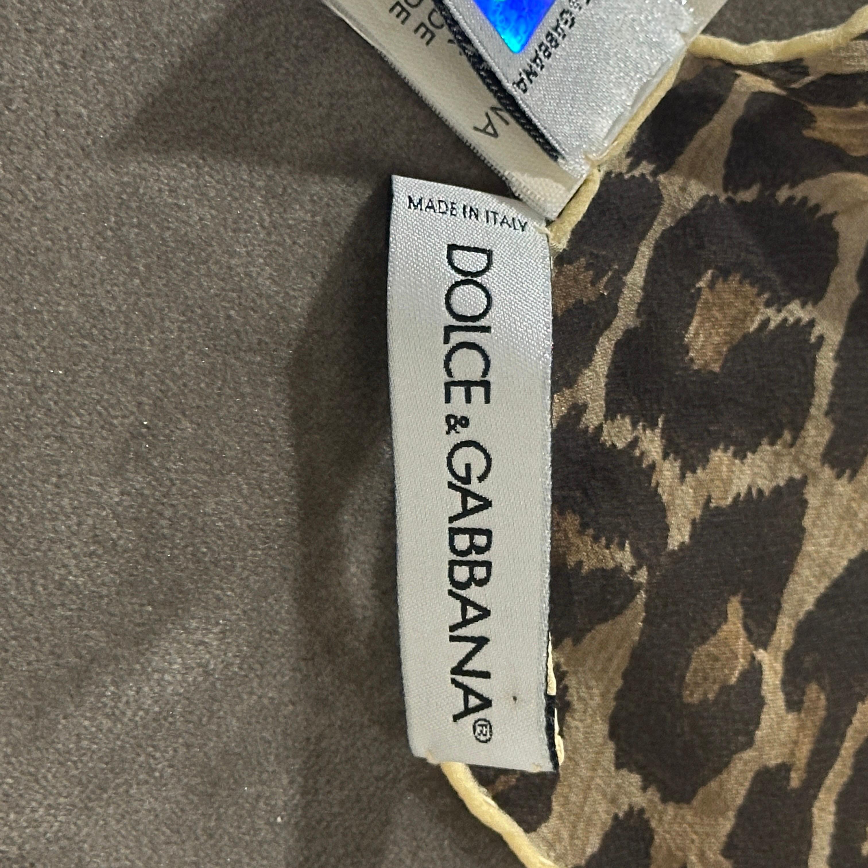 21st Century Dolce & Gabbana Animalier and Flower Silk Scarf For Sale 1