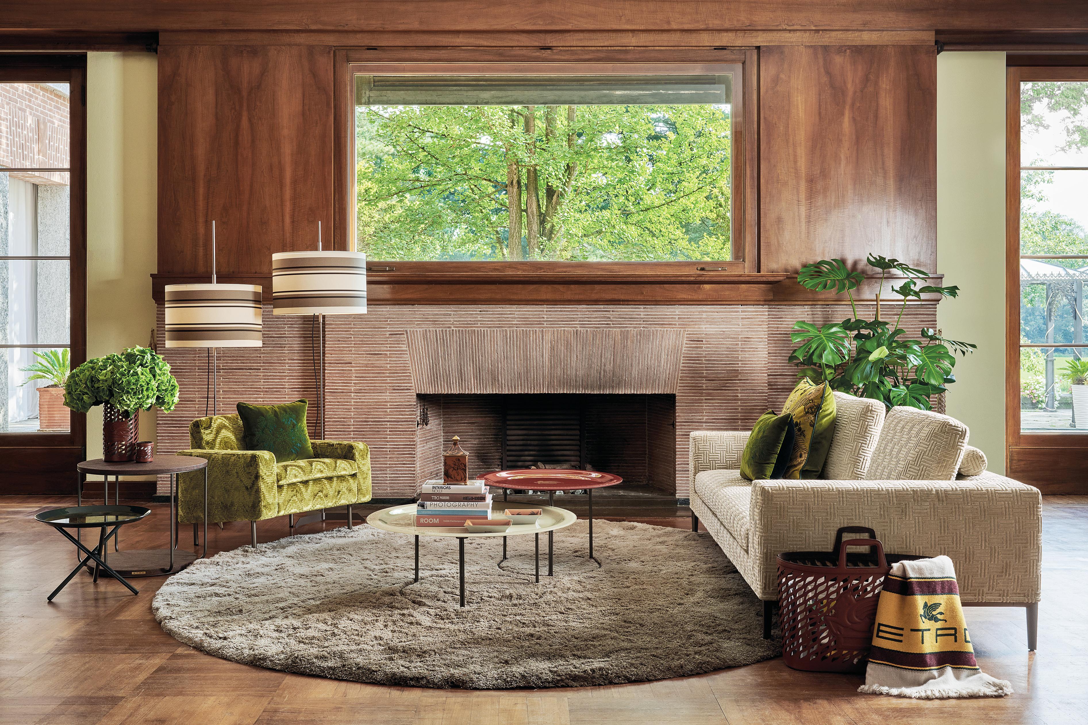 Italian 21st Century Ease Sofa in Cream Velvet by Etro Home Interiors For Sale