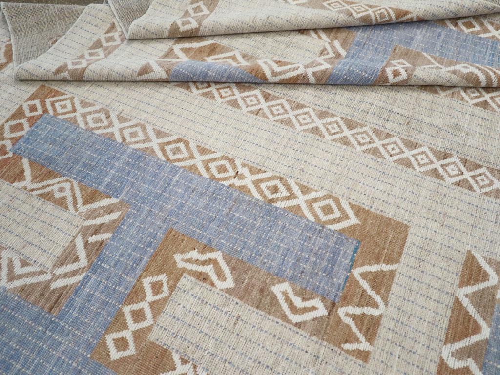 Ostturkestanischer Khotan-Teppich, afrikanisch Tuareg-inspiriert, 21. Jahrhundert im Angebot 2