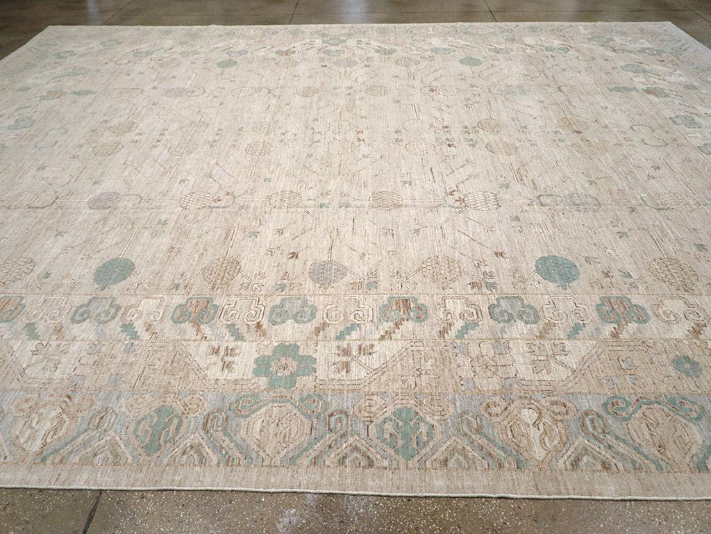 Grand tapis Khotan du Turkestan oriental du 21e siècle Neuf - En vente à New York, NY