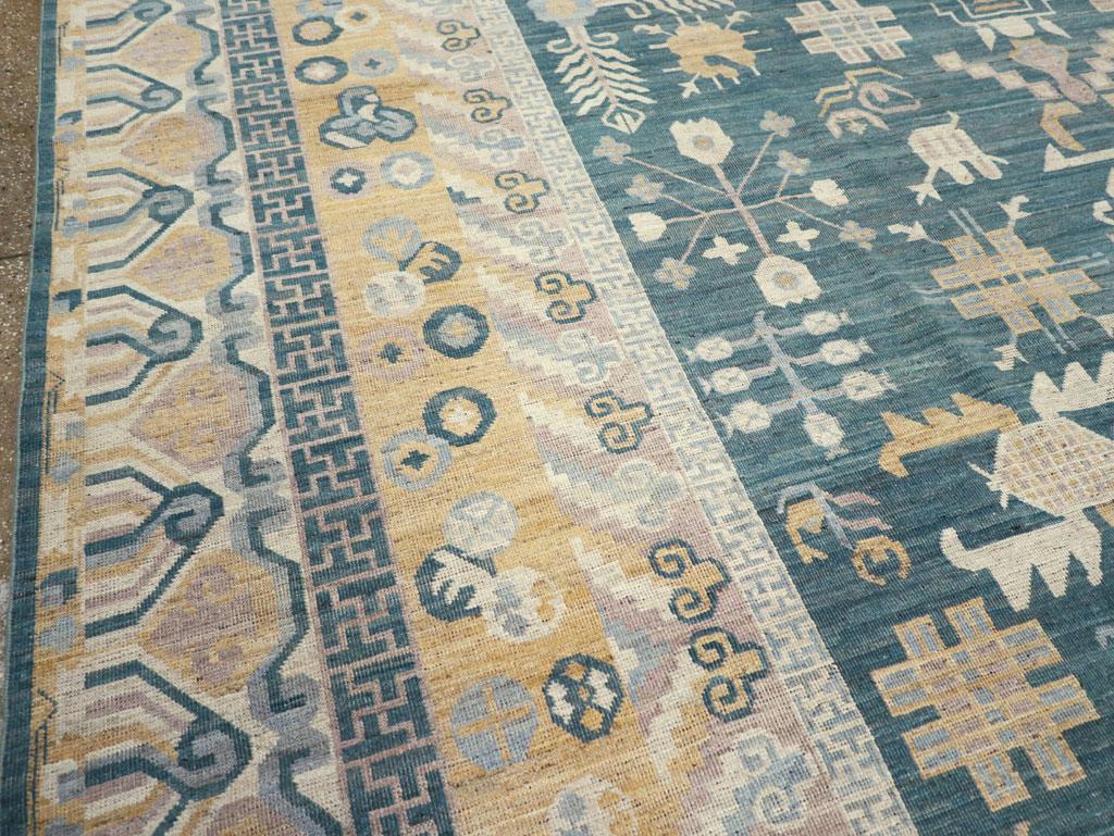 Noué à la main Tapis Khotan du Turkestan oriental du 21e siècle de grande taille en vente