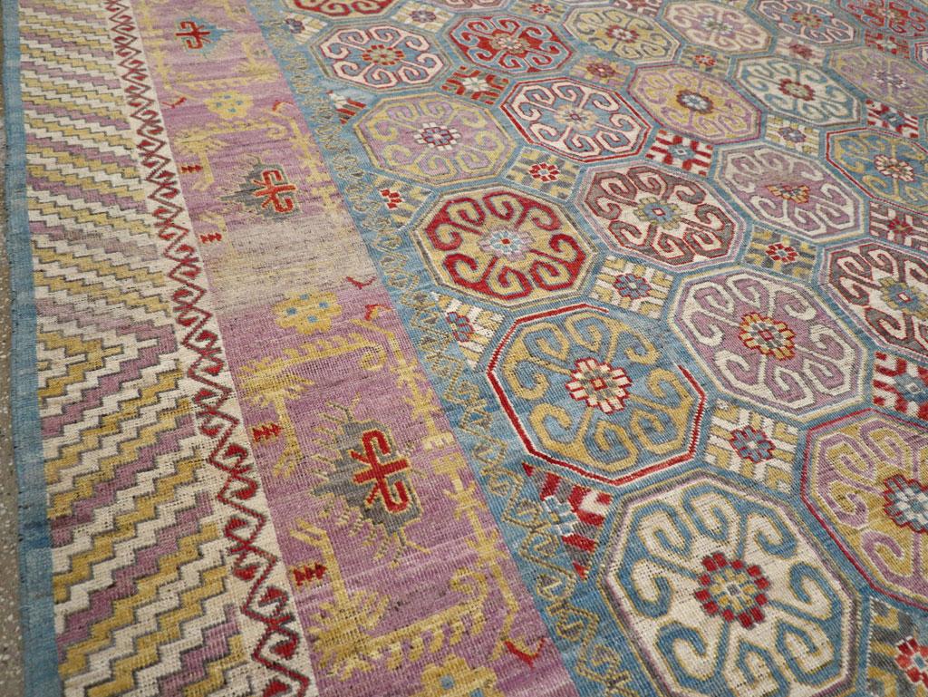 Noué à la main Tapis Khotan du Turkestan oriental du 21e siècle de grande taille en vente