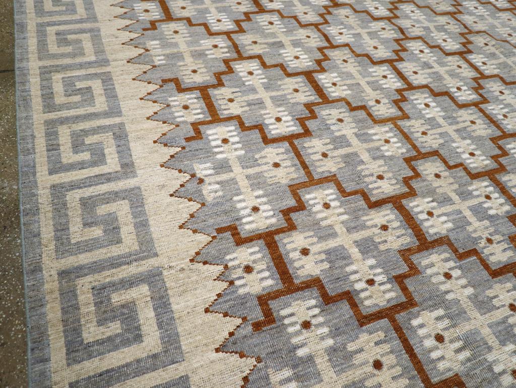 Noué à la main Tapis Khotan du Turkestan oriental du 21e siècle de grande taille en vente