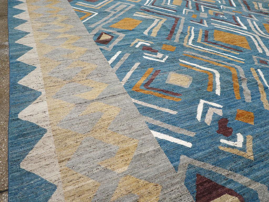 Noué à la main Tapis Khotan du Turkestan oriental du 21e siècle de grande taille en vente