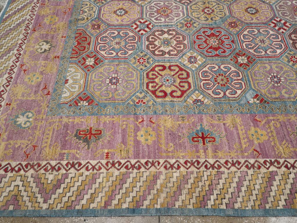 XXIe siècle et contemporain Tapis Khotan du Turkestan oriental du 21e siècle de grande taille en vente