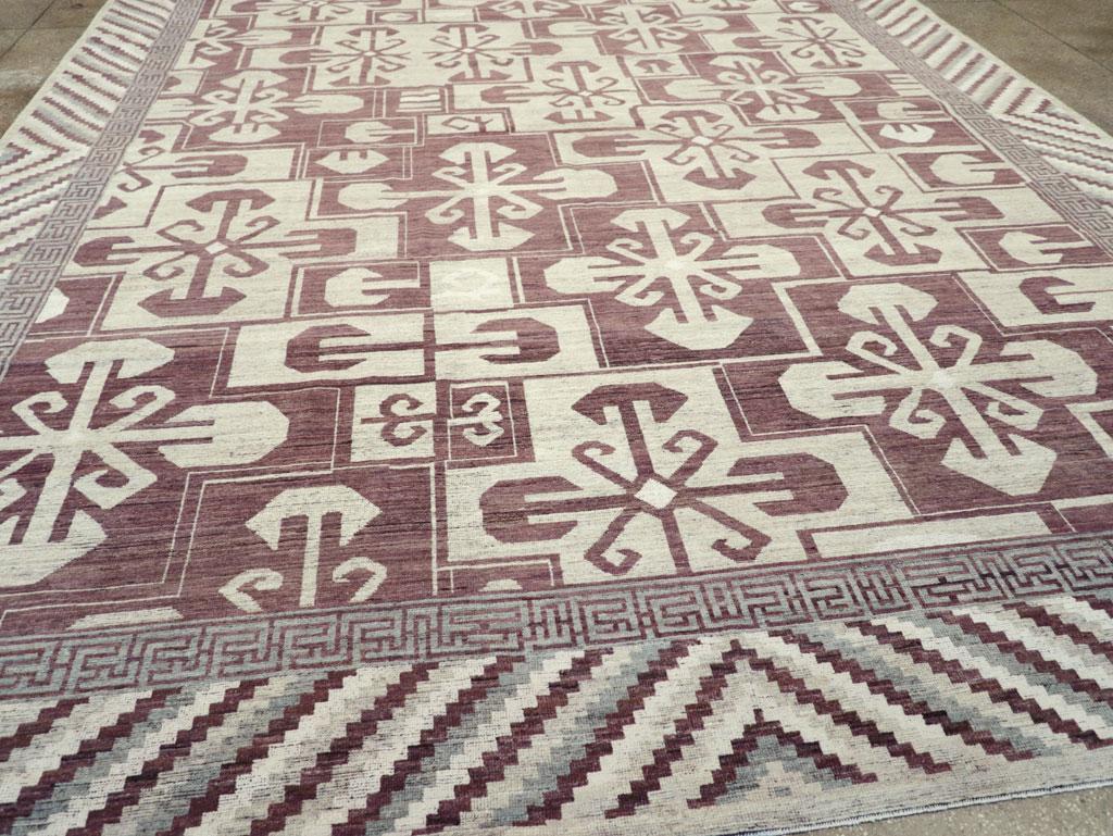 Laine Tapis Khotan du Turkestan oriental du 21e siècle de grande taille en vente