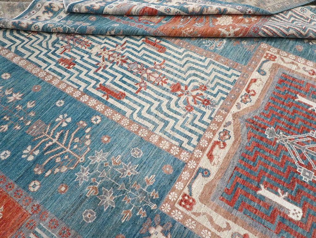 Tapis Khotan du Turkestan oriental du 21e siècle de grande taille en vente 2