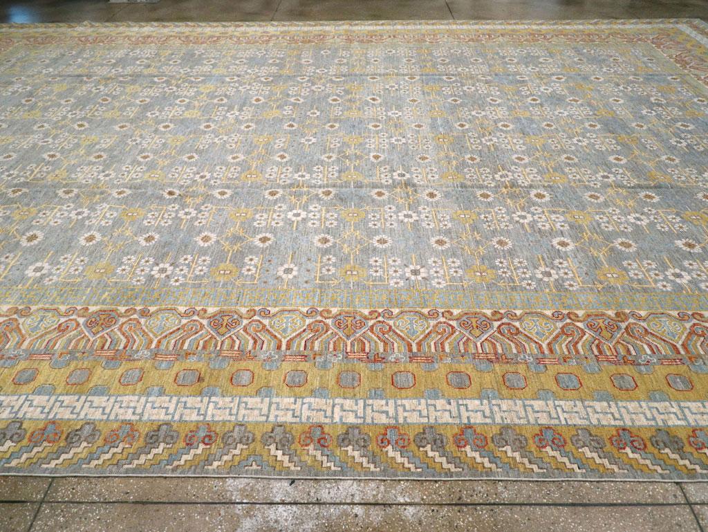 Tapis Khotan du Turkestan oriental surdimensionné du 21e siècle Neuf - En vente à New York, NY