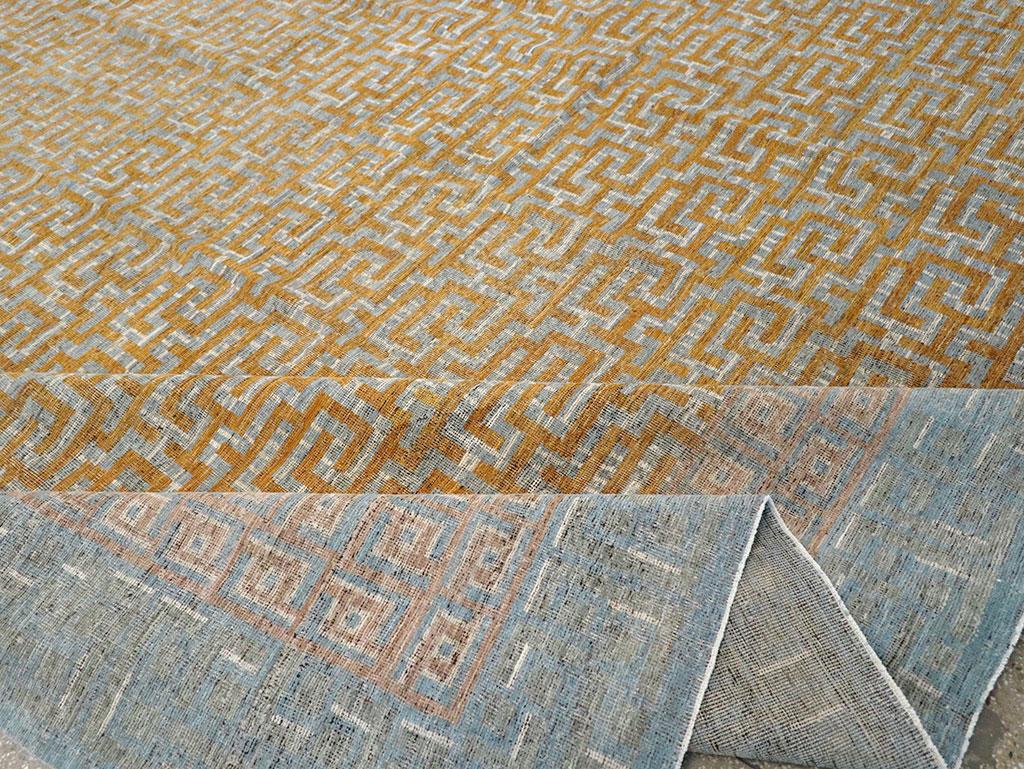 Tapis Khotan du Turkestan oriental surdimensionné du 21e siècle en vente 1
