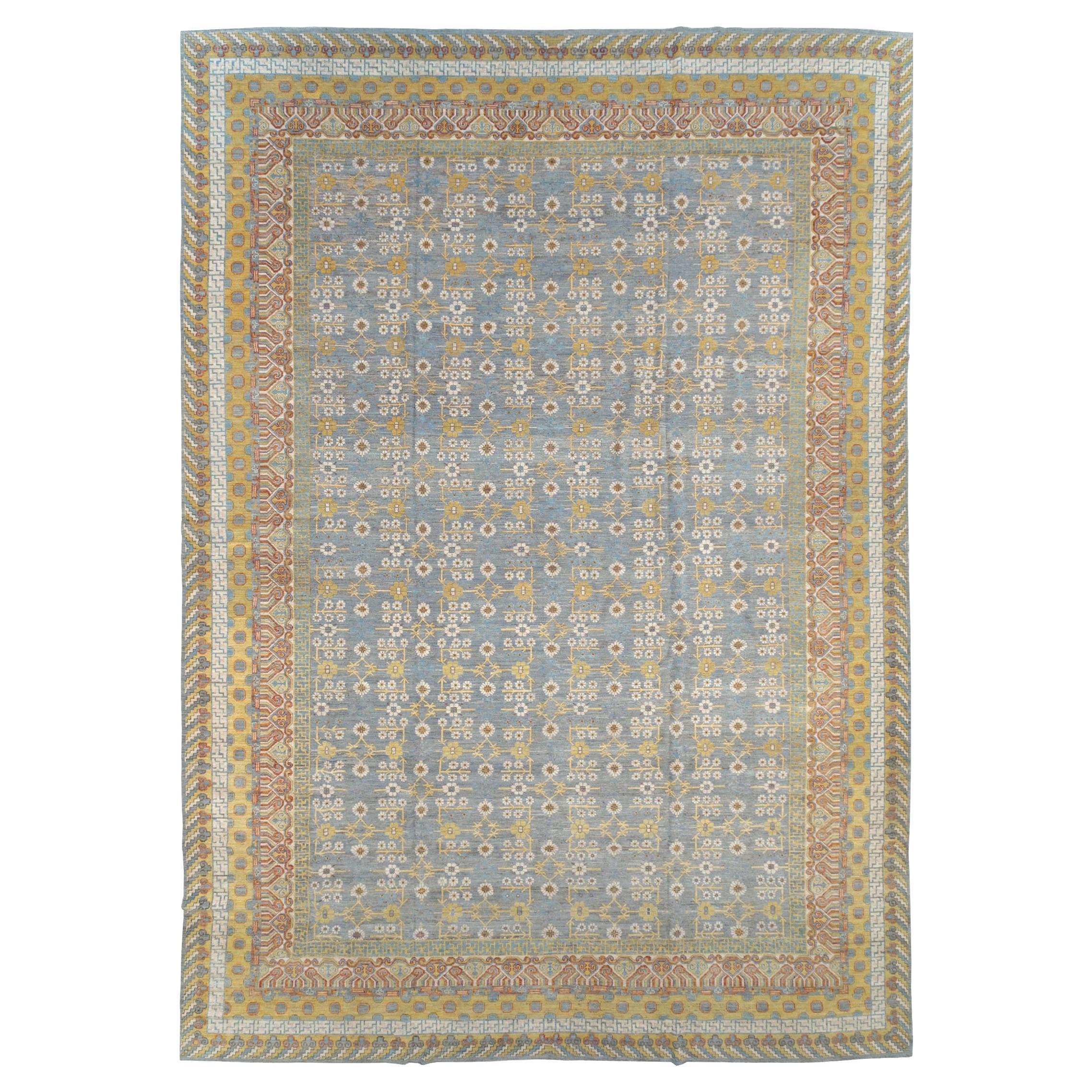 Tapis Khotan du Turkestan oriental surdimensionné du 21e siècle