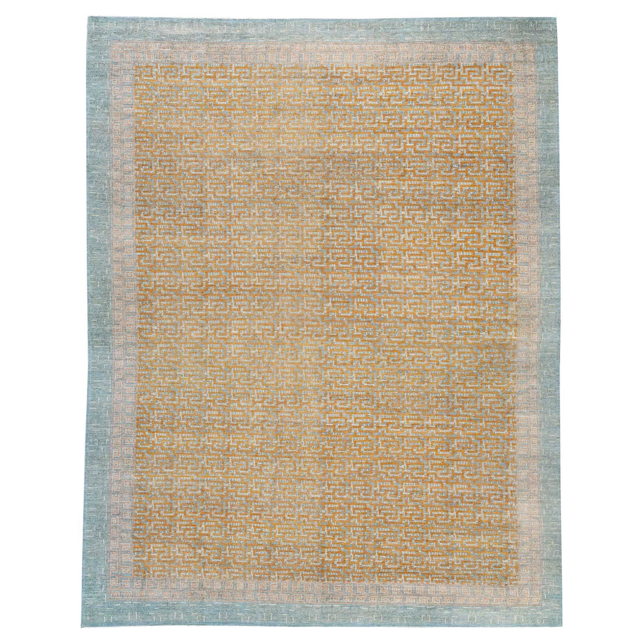 Tapis Khotan du Turkestan oriental surdimensionné du 21e siècle