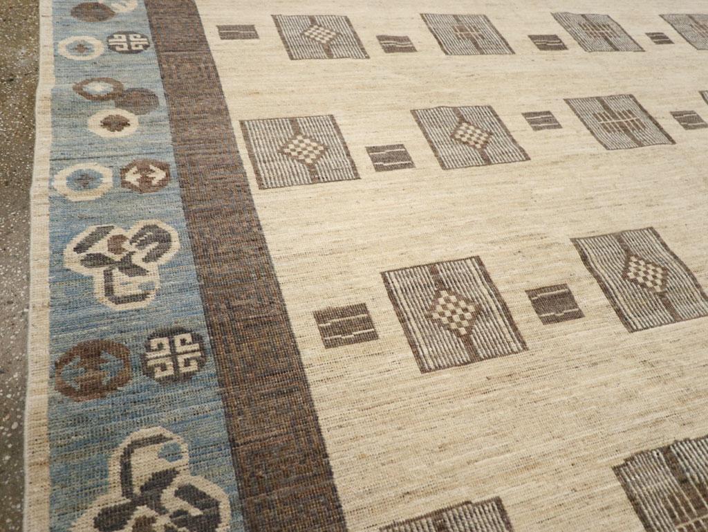 Noué à la main Tapis Khotan du Turkestan oriental du 21e siècle en vente