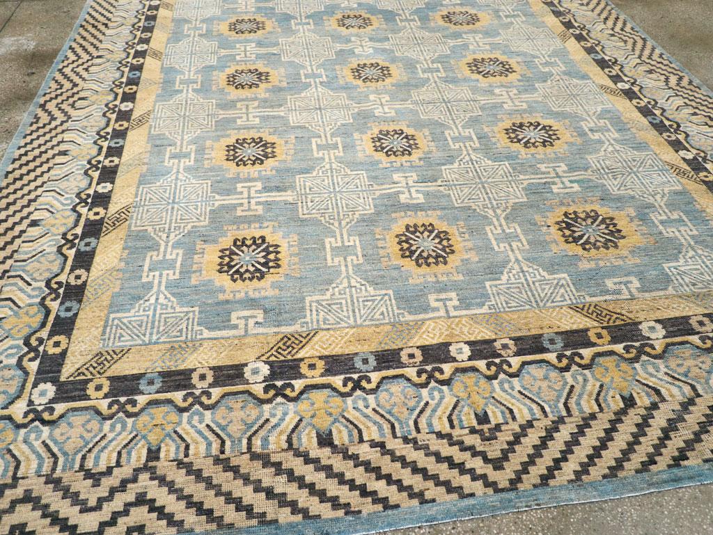 Ostturkestanischer Khotan-Teppich in Zimmergröße aus dem 21. Jahrhundert (Wolle) im Angebot