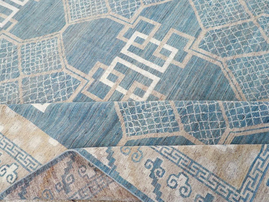 Tapis Khotan du Turkestan oriental du 21e siècle en vente 1