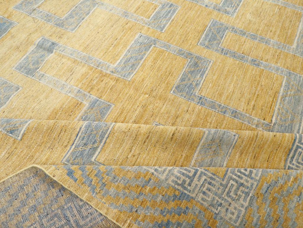 Tapis Khotan du Turkestan oriental du 21e siècle en vente 1