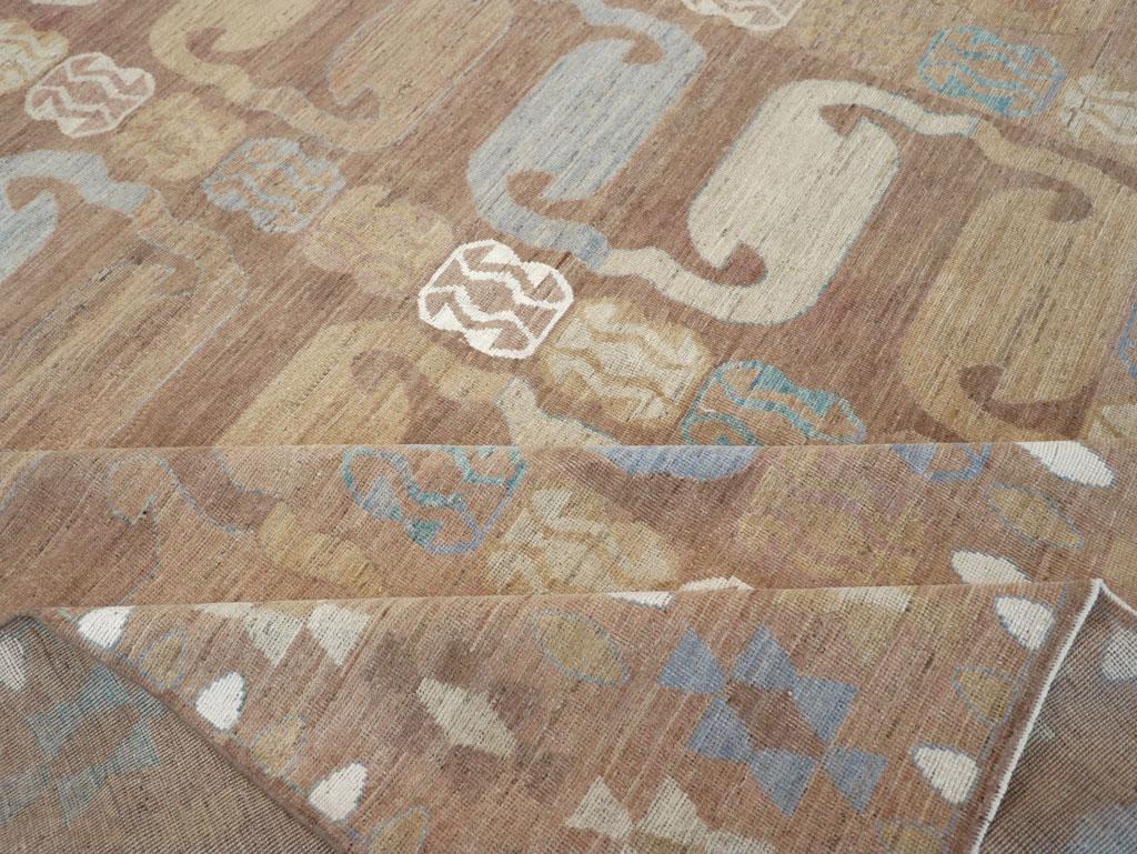 Tapis Khotan du Turkestan oriental du 21e siècle en vente 1