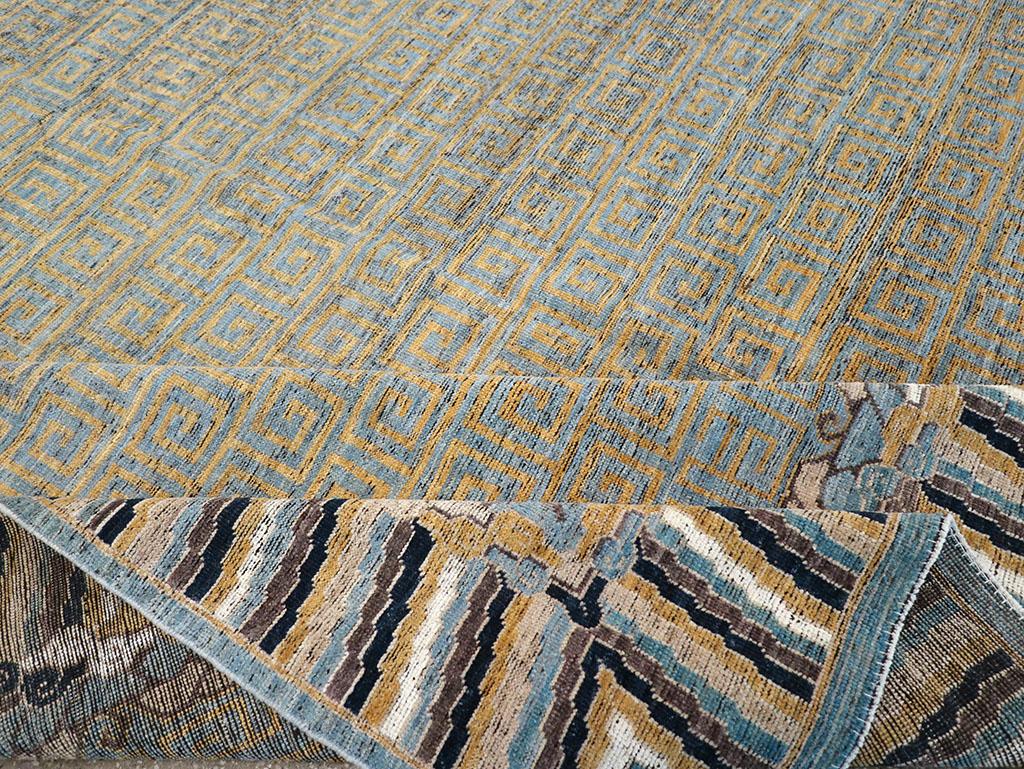 Tapis Khotan du Turkestan oriental du 21e siècle en vente 1