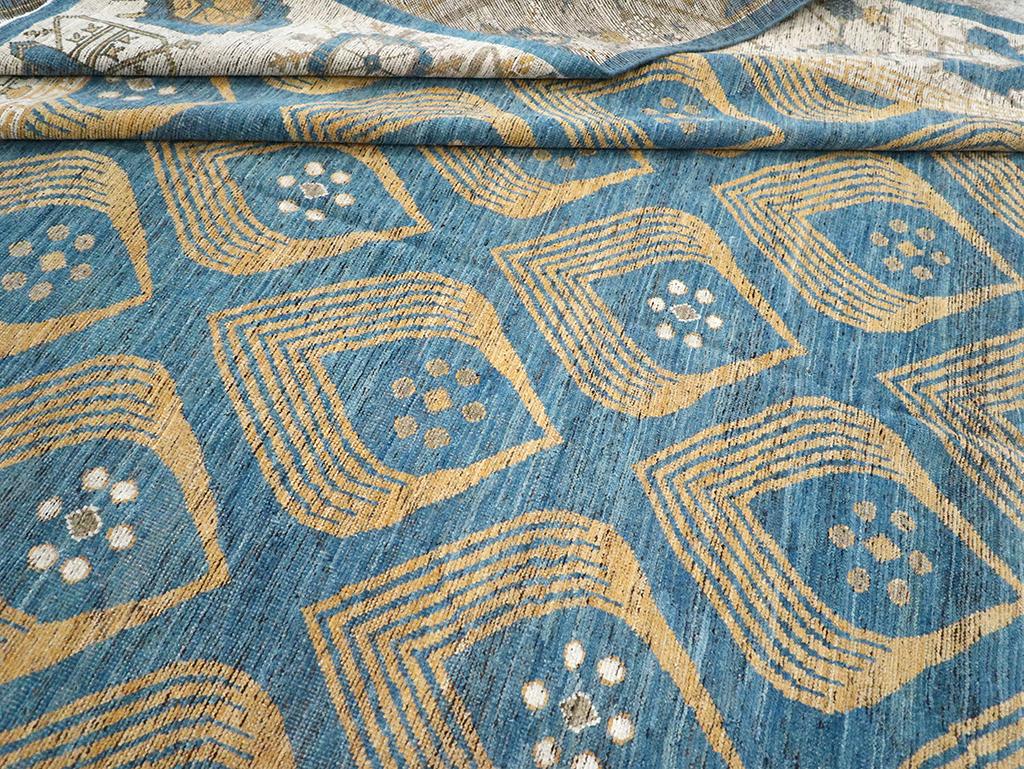 Tapis Khotan du Turkestan oriental du 21e siècle en vente 2