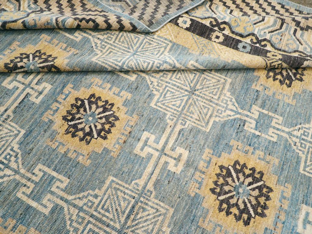 Ostturkestanischer Khotan-Teppich in Zimmergröße aus dem 21. Jahrhundert im Angebot 2