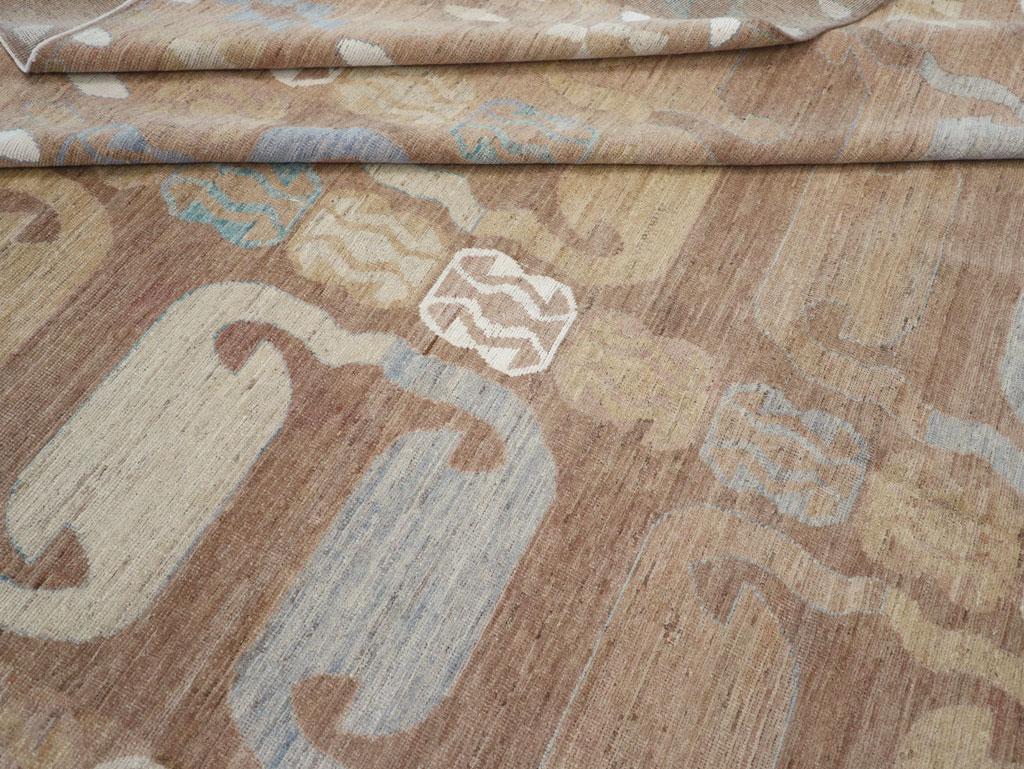 Tapis Khotan du Turkestan oriental du 21e siècle en vente 2