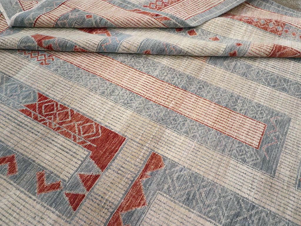 Tapis Khotan du Turkestan oriental du 21e siècle en vente 3