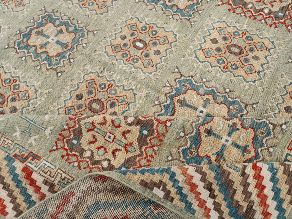 Tapis Khotan du Turkestan oriental du 21e siècle, de petite taille en vente 1
