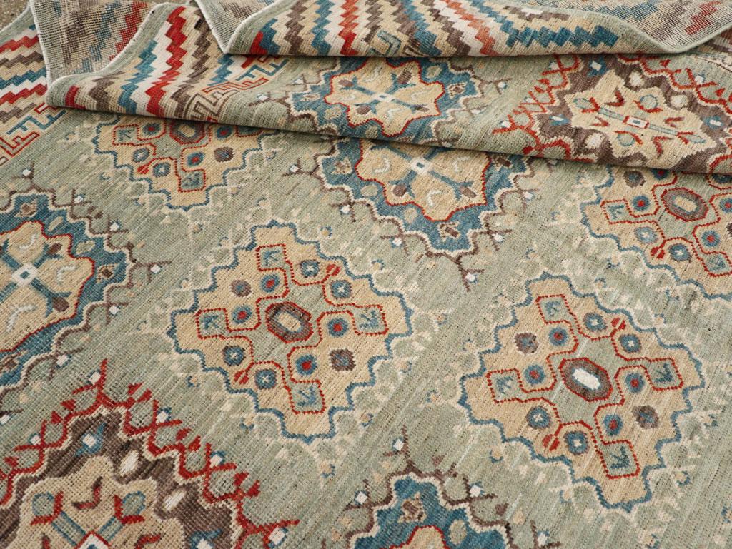 Tapis Khotan du Turkestan oriental du 21e siècle, de petite taille en vente 2