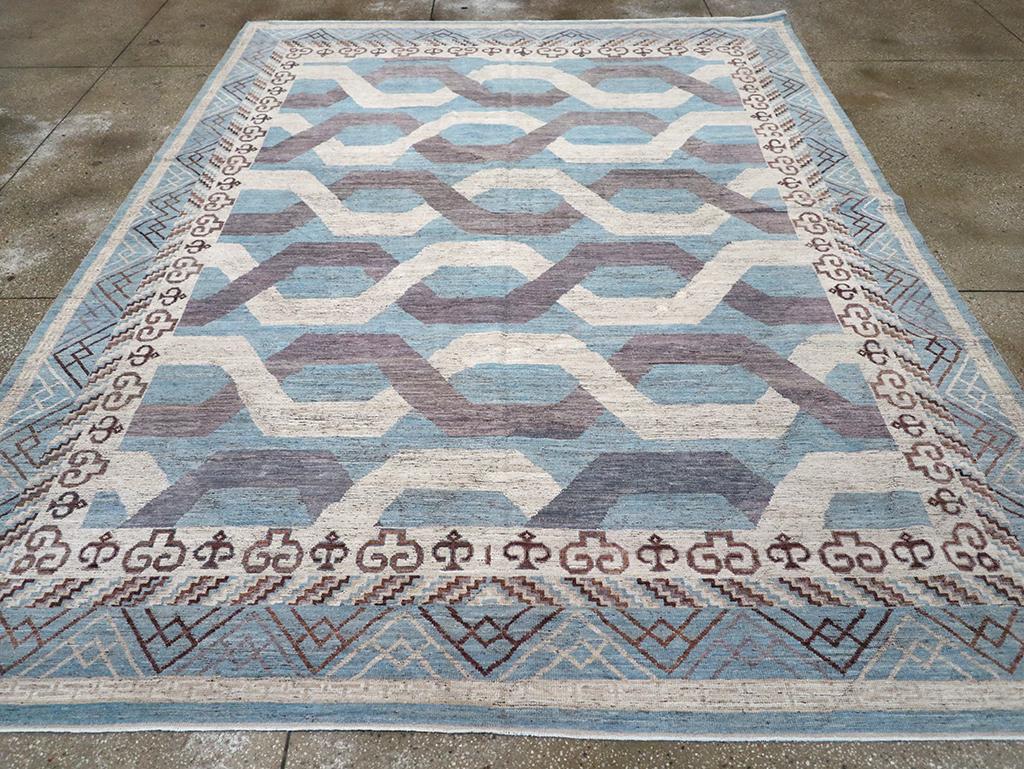 Tapis moderne du Turkestan oriental, fabriqué à la main au cours du 21e siècle.

Mesures : 9' 0