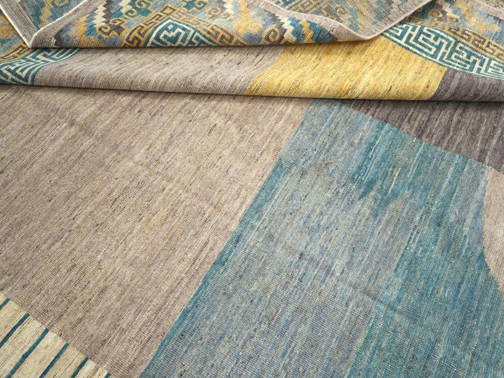 Tapis moderne du Turkestan oriental du 21e siècle en vente 1