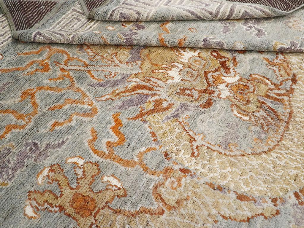 Tapis Khotan pictural du Turkestan oriental du 21e siècle en vente 2