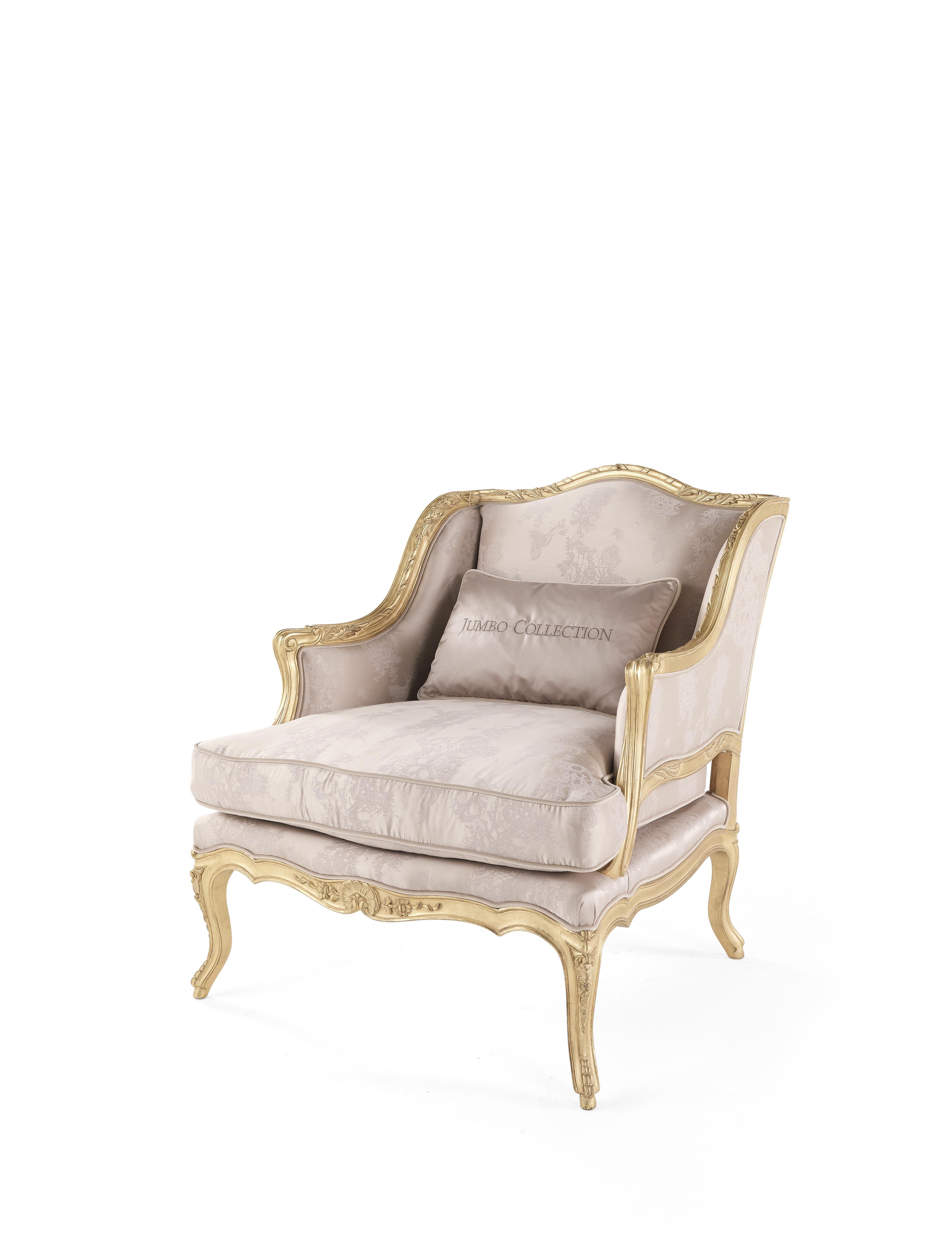 Seductive lines and precious details for the Eglantine collection. Its soft and welcoming shapes are embellished by a hand-carved profile with gold leaf finishing. The perfect furniture for a luxurious and elegant setting, with a timeless