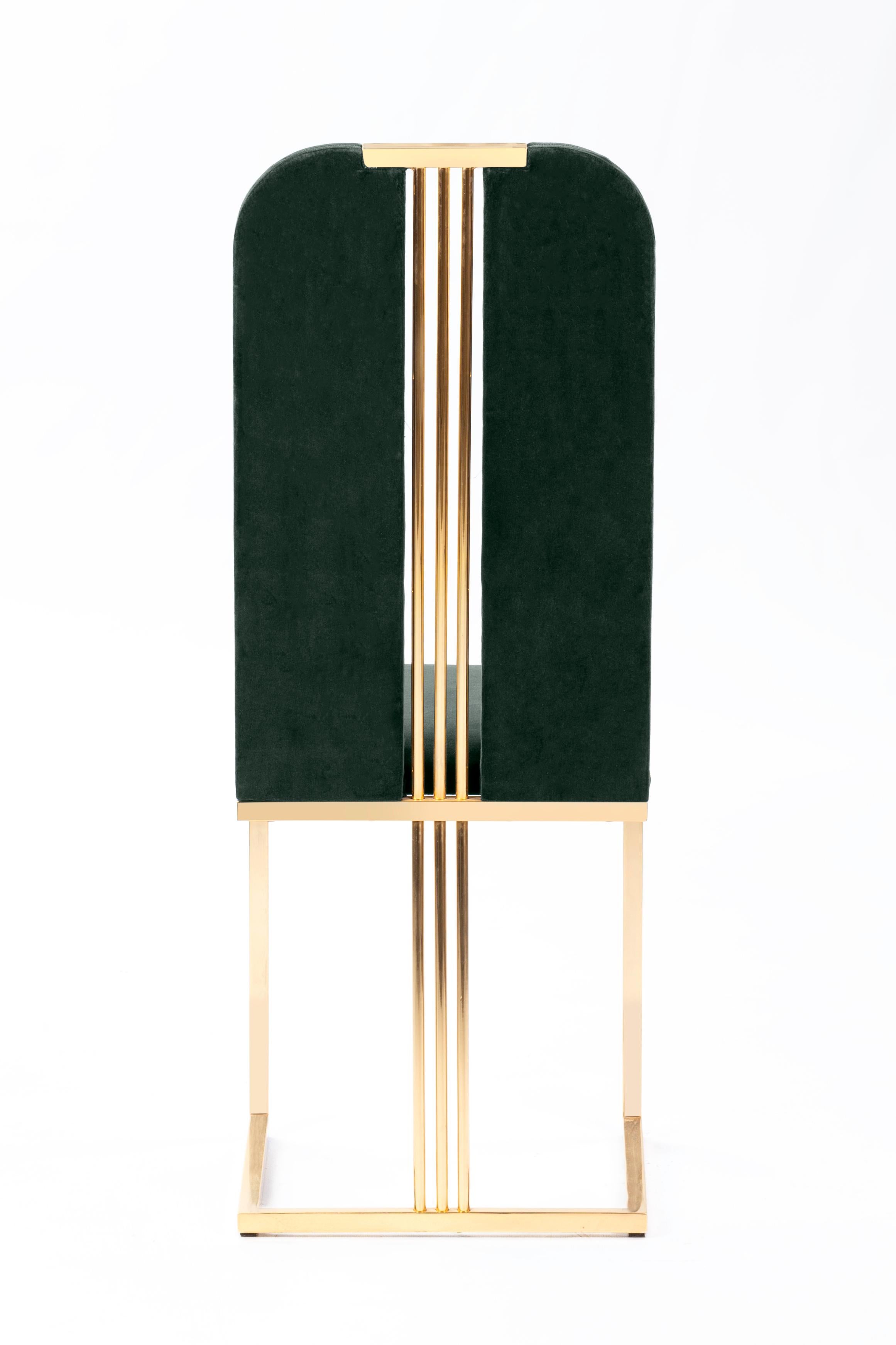 Fait main Chaise Eileen du 21e siècle, velours vert et métal galvanisé or, fabriquée en Italie en vente