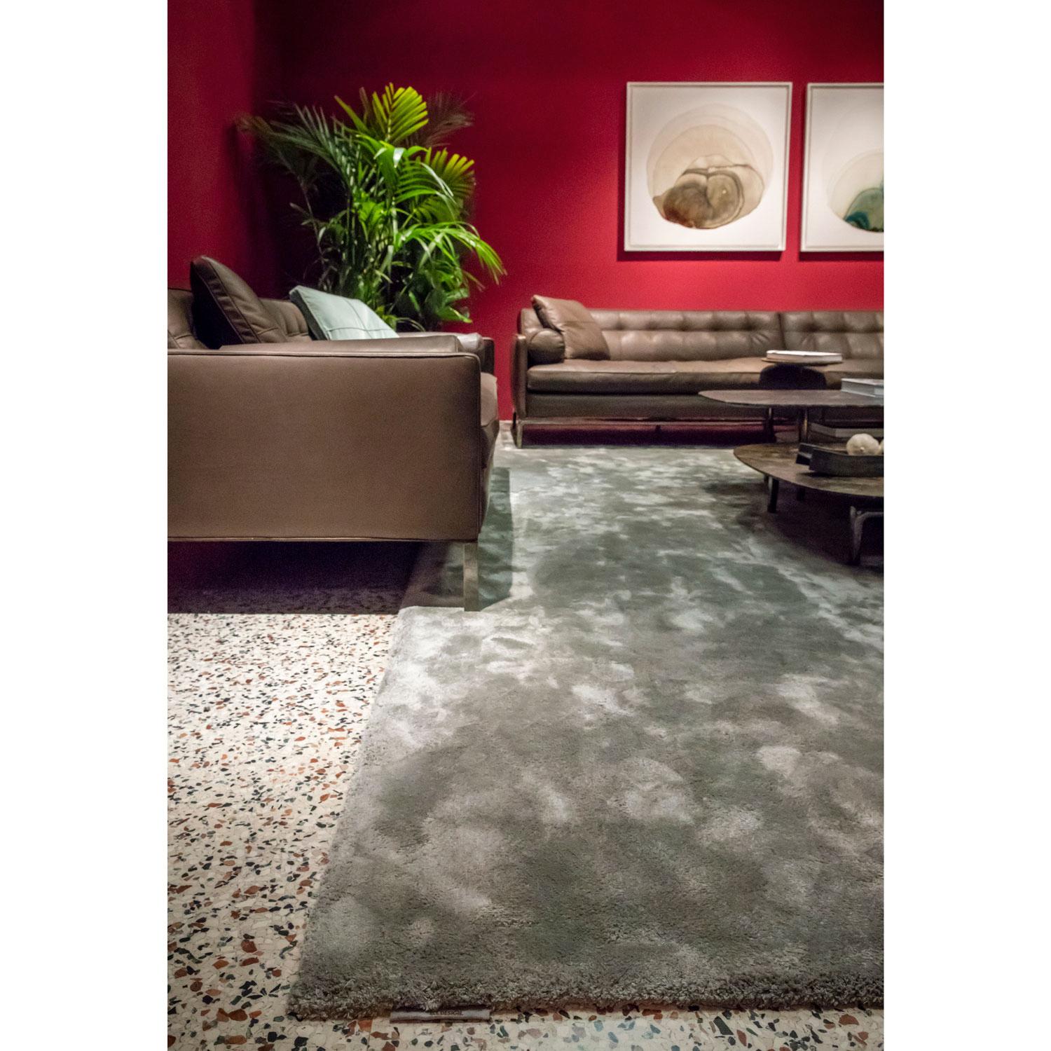 “In-Touch” is a luxurious and eco-friendly rug by Italian design company G.T.DESIGN, pioneer in the field of contemporary rugs.

Hand-tufted in Tencel, one of the most eco-compatible fibers on the market originating from easily renewable sources,