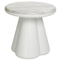 Tabouret bas Elena Salmistraro du 21me sicle en marbre de Carrare et polyurthane blanc