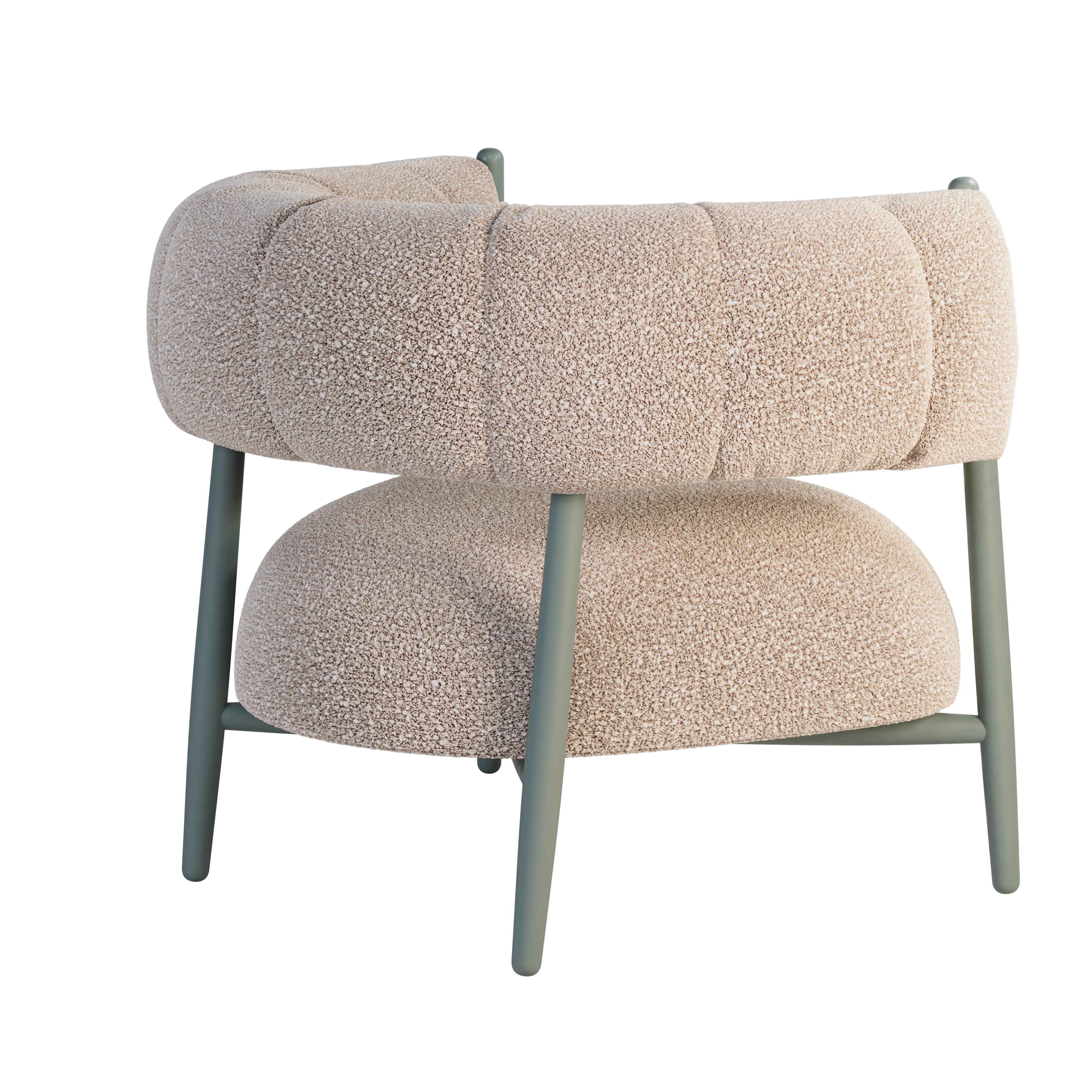 21st Century Ellen Armchair Bouclé Lacquered Legs In New Condition For Sale In RIO TINTO, PT