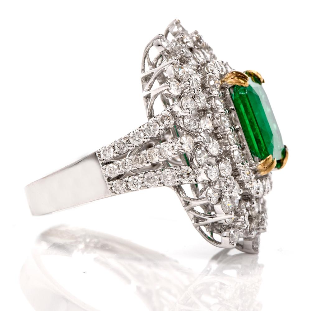 21st Century Emerald Diamond 18 Karat Gold Cocktail Ring In Good Condition In Miami, FL