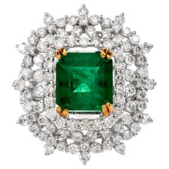 21st Century Emerald Diamond 18 Karat Gold Cocktail Ring