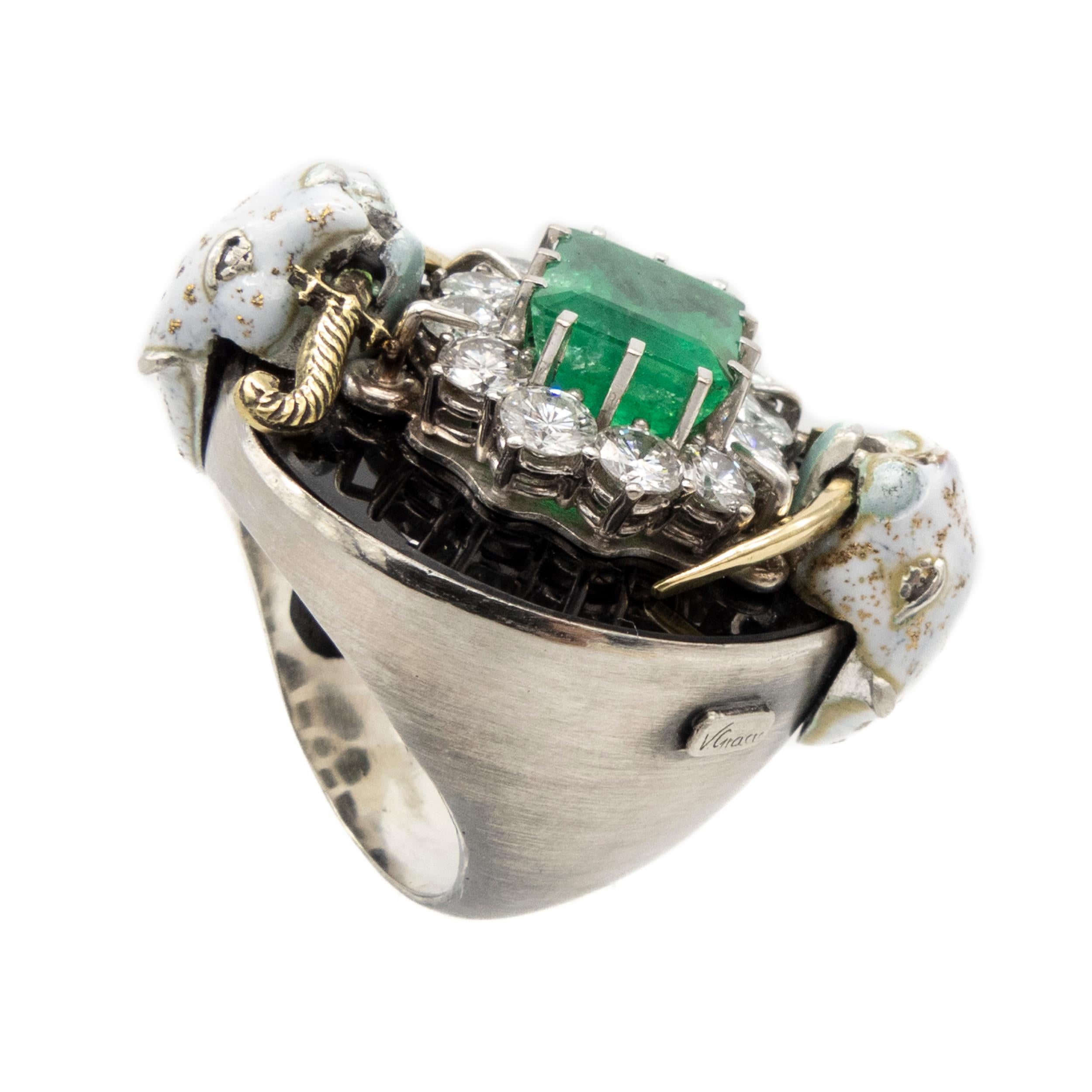 Brilliant Cut Emerald Diamonds Onix Enamel Leopards Dagger Gold Silver Cocktail Ring  For Sale